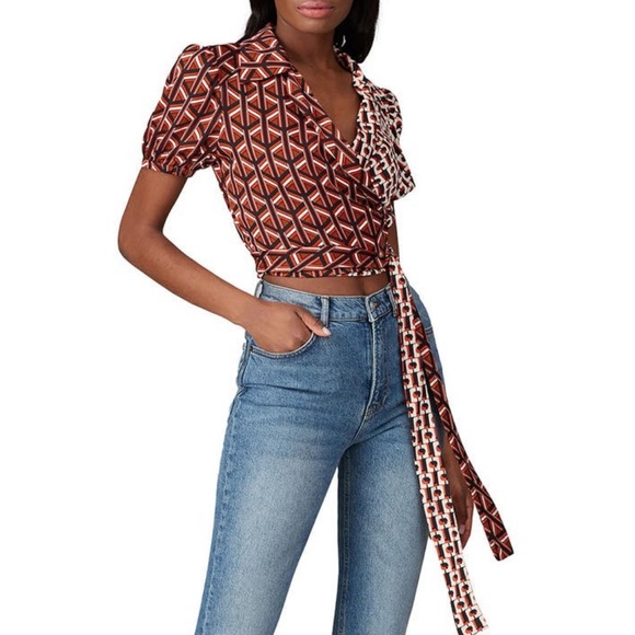 Diane Von Furstenberg Tops - Diane Von Furstenberg Indigo Geometric Print Silk V-Neck Short Sleeve Wrap Top